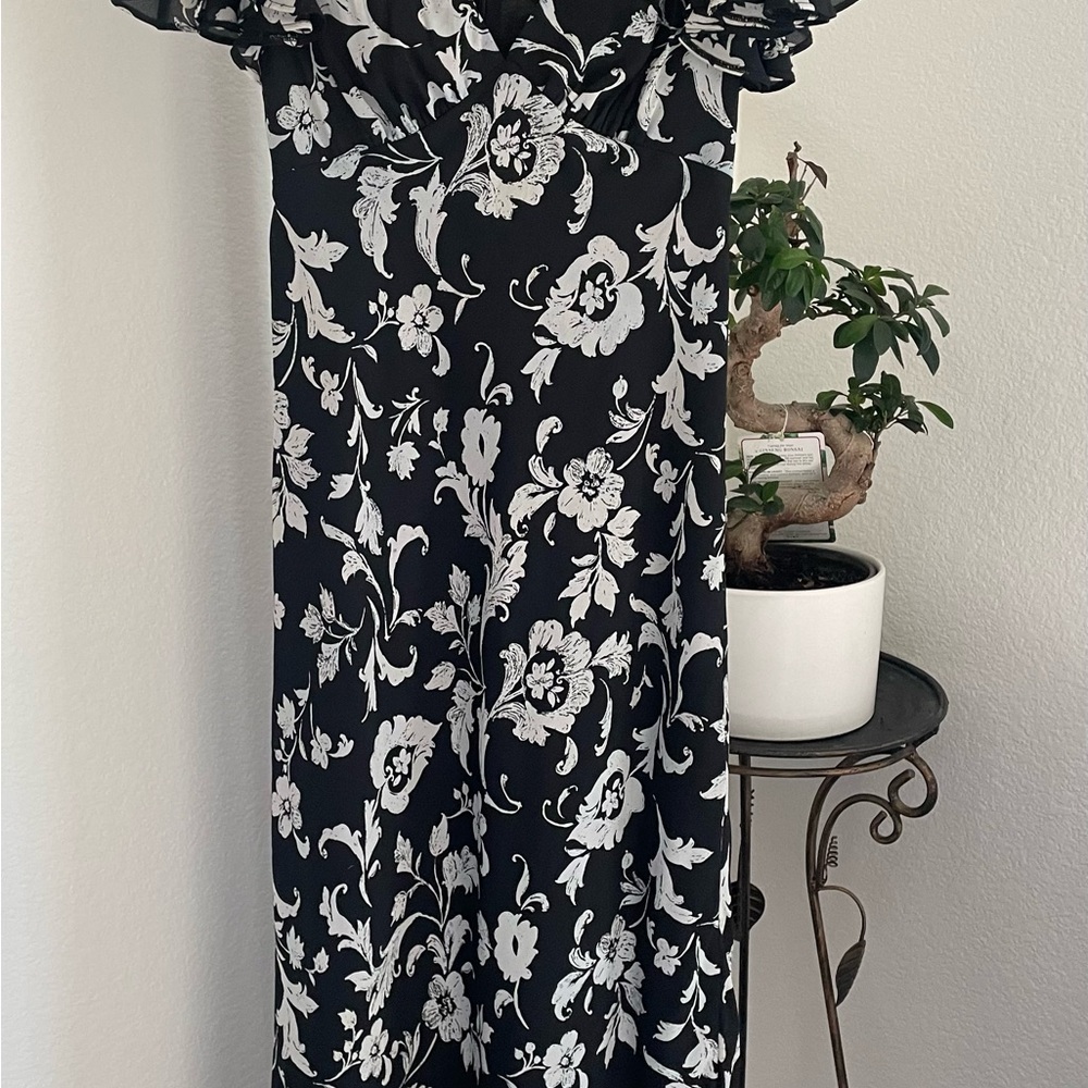 Abercrombie & Fitch Black and White Floral Maxi Dress